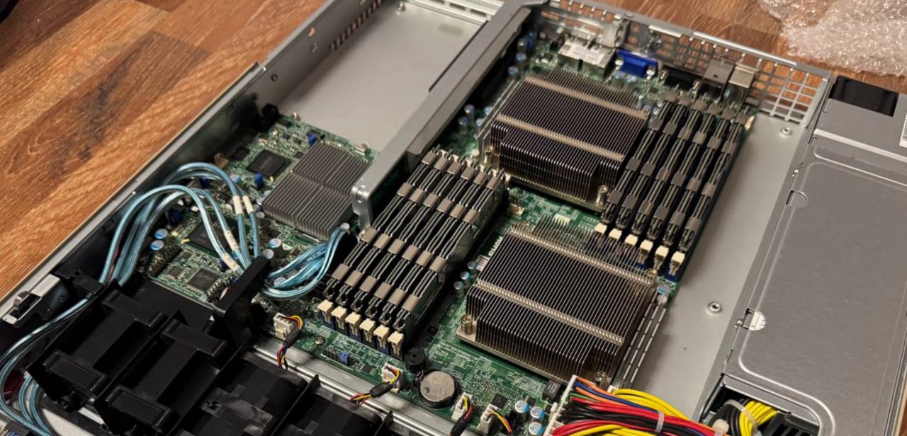 Домашний сервер Supermicro CSE-815